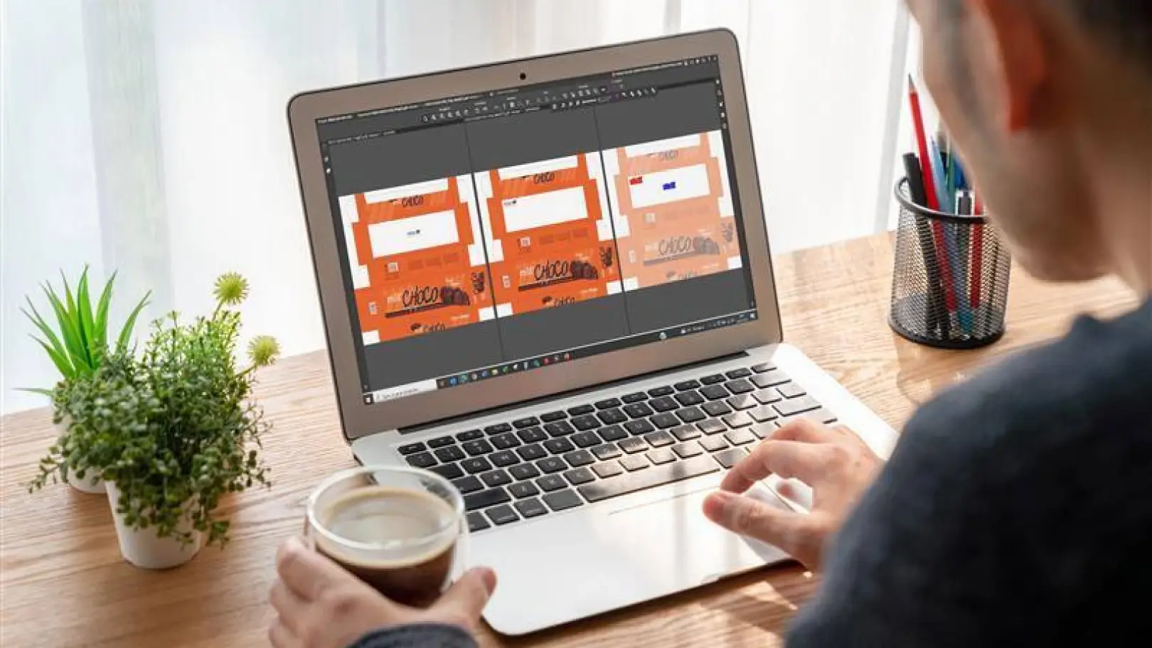 Outil de comparaison en ligne : le meilleur moyen d'éviter les erreurs de conception graphique